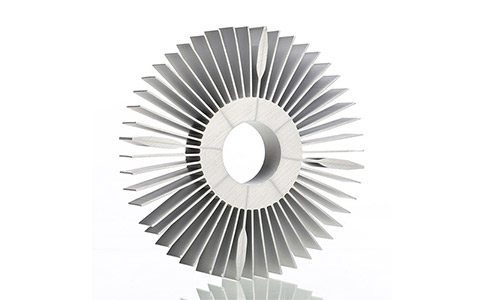 鋁型材在生產過程中要注意什么？